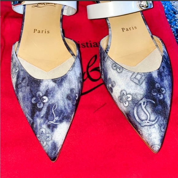 CHOC LOCK POINTED TOE FLAT CHRISTIAN LOUBOUTIN - Picture 1 of 9